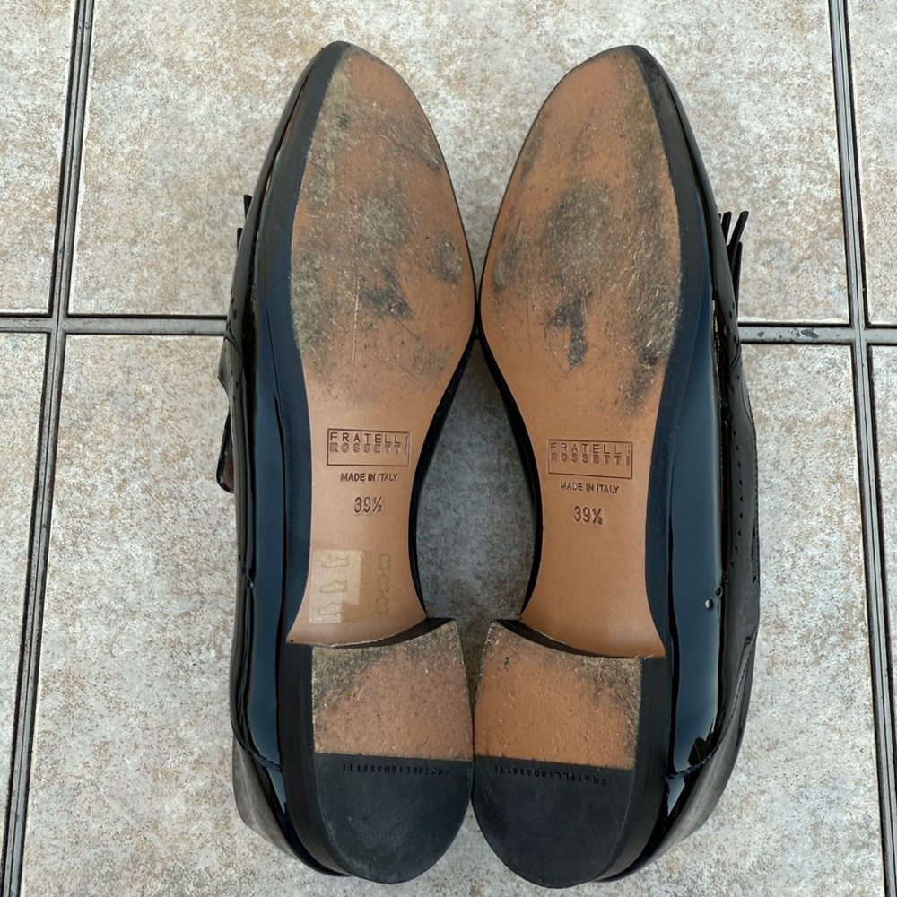 Fratelli Rossetti black patent leather loafers with a kiltie fringe detail - Picture 13 of 15